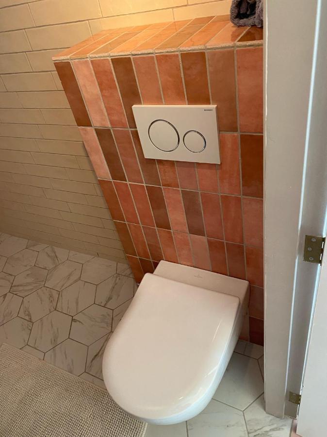 Luxe Finse Kota Met Jacuzzi En Saunabarrel De Zandhoef 埃尔瑟尔 外观 照片